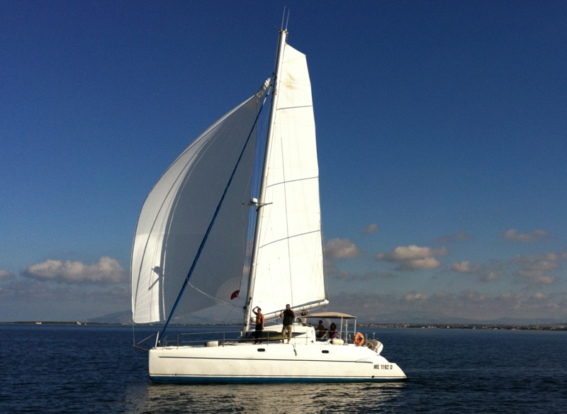 Catamarano a vela Athena 39